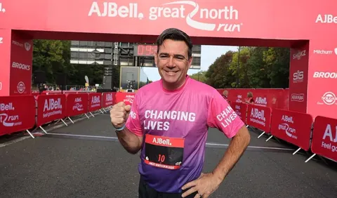 Енді Бернем фінішував на Great North Run: як прем'єр Британії увійшов в історію 