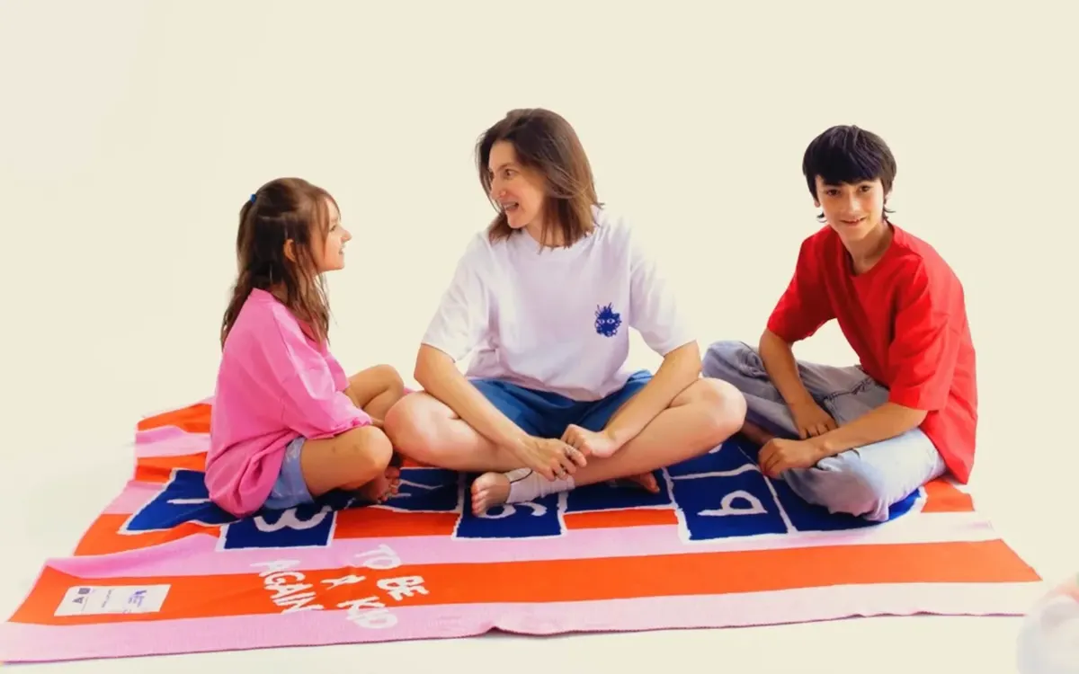 «Your turn to be a kid again!»: новий благодійний плед від Behind Blue Eyes та Cuprum Depot