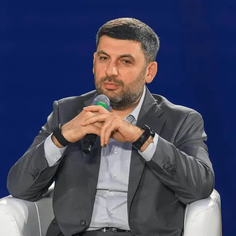 Володимир Гройсман відвідав могилу батька в день його 80-річчя