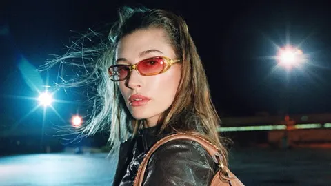 Дві моделі окулярів Miu Miu, які можуть стати трендами 2026 року