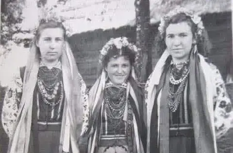 Красуні з Волині: фото 1954 року з'явилося в мережі