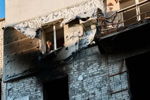Удар по Смілі: шрапнельний БпЛА влучив у дев’ятиповерхівку, є постраждалі