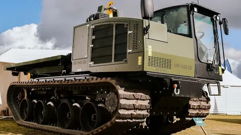 Данський робот FLEX L12: 12 тонн вантажу і перспектива гармат
