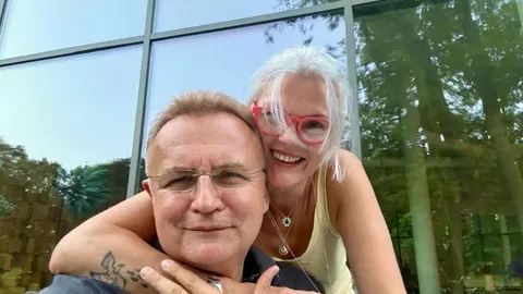 Андрій Садовий відсвяткував 58-річчя в Бакоти: фото з дружиною
