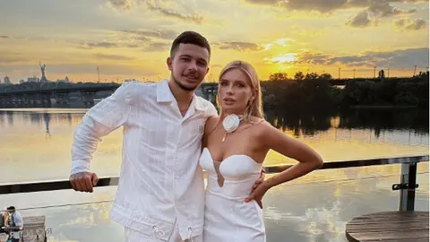 Дружина вінгера «Динамо» Назара Волошина показала нове фото в купальнику