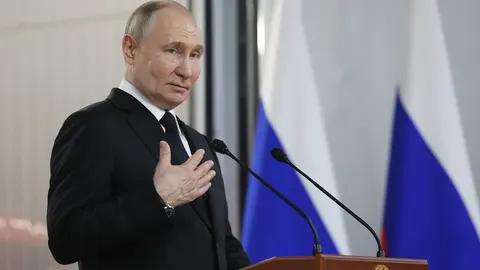 Скандування дітей на честь Путіна викликало асоціації з Північною Кореєю