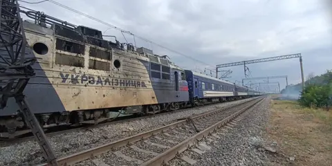 Росіяни двічі вдарили по потягу з 593 пасажирами в Одеській області